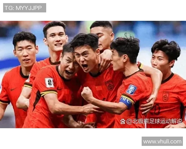 激情四溢的绿茵场上激烈对抗的足球比赛瞬间回顾与感悟